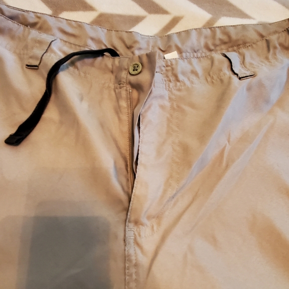 Puma athletic shorts Large - Picture 6 of 6